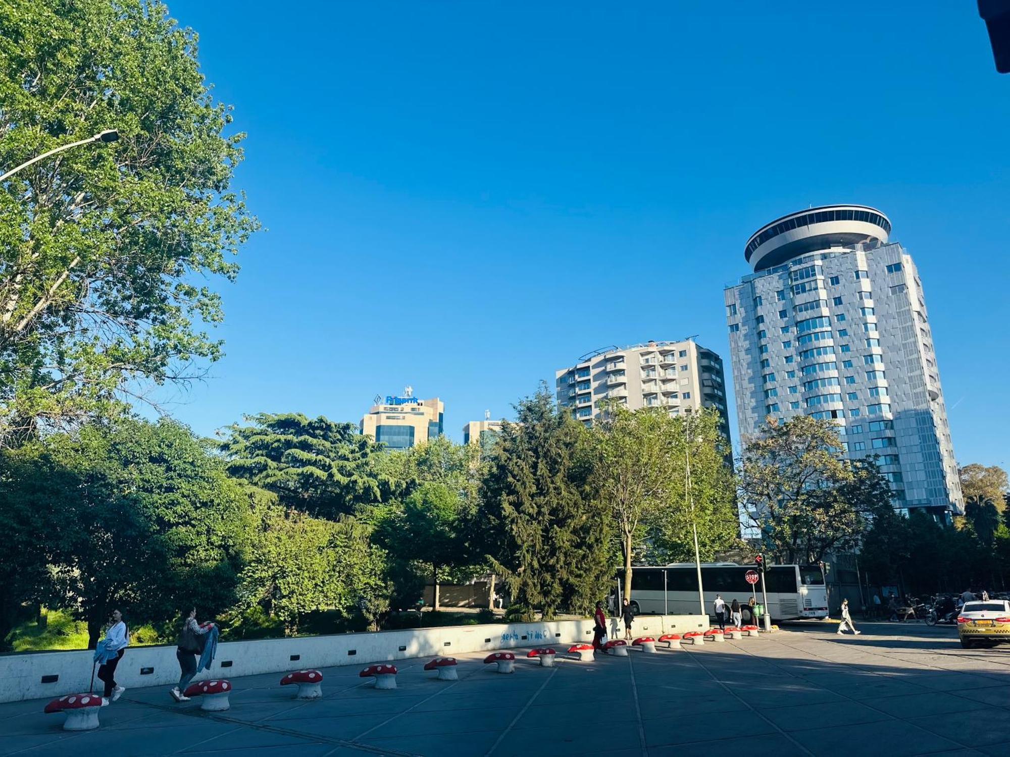 Amo Tower Tirana Center Apartment ภายนอก รูปภาพ