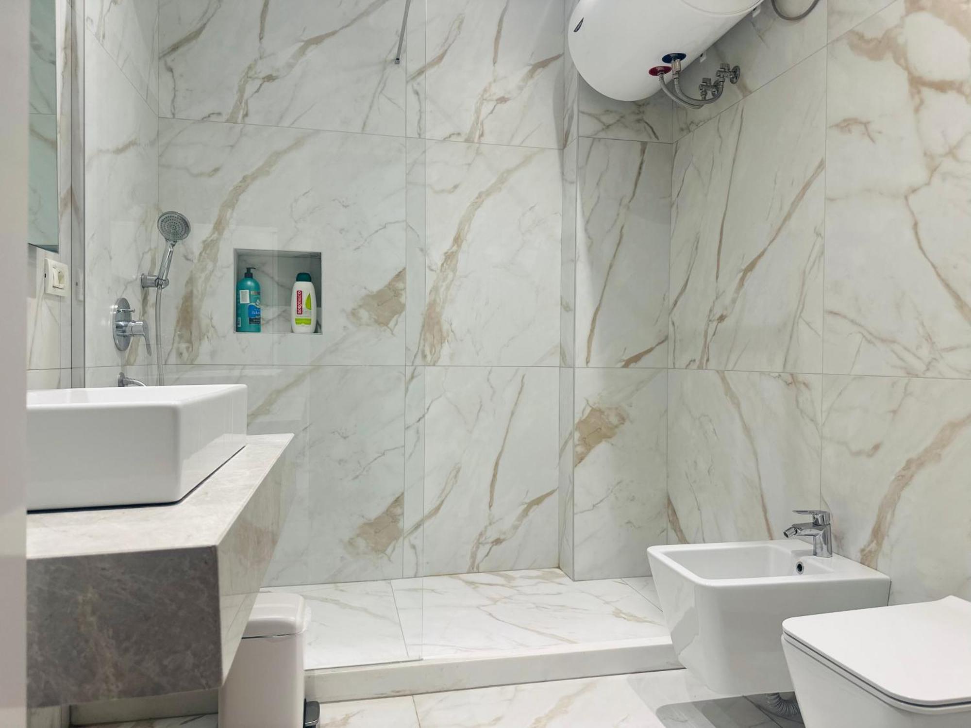Amo Tower Tirana Center Apartment ภายนอก รูปภาพ