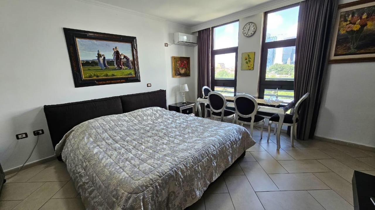 Amo Tower Tirana Center Apartment ภายนอก รูปภาพ