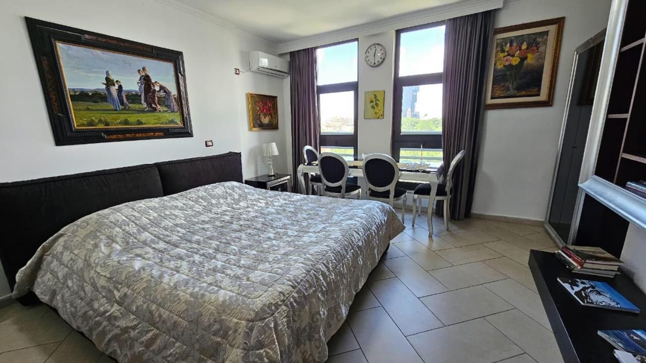 Amo Tower Tirana Center Apartment ภายนอก รูปภาพ