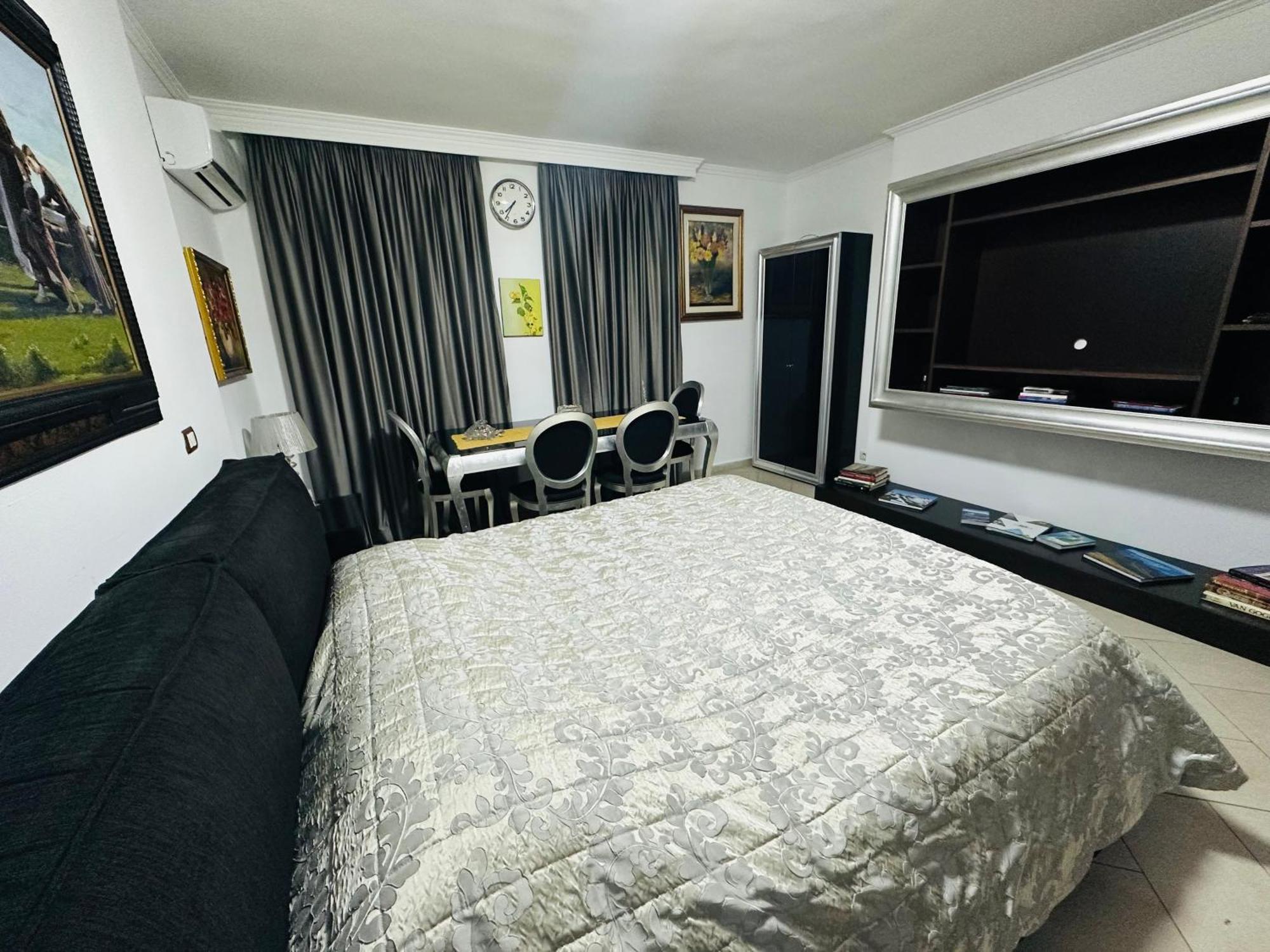 Amo Tower Tirana Center Apartment ภายนอก รูปภาพ
